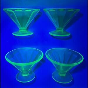 4 -1920 Federal Glass Dessert Sherbet Dish Bowl Depression Uranium Vaseline VTG